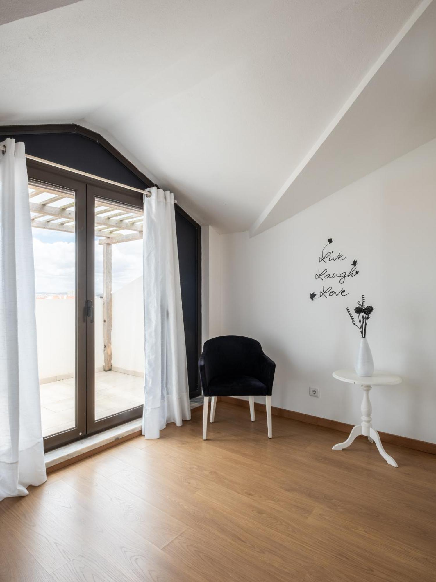 West Side Guesthouse Peniche Extérieur photo