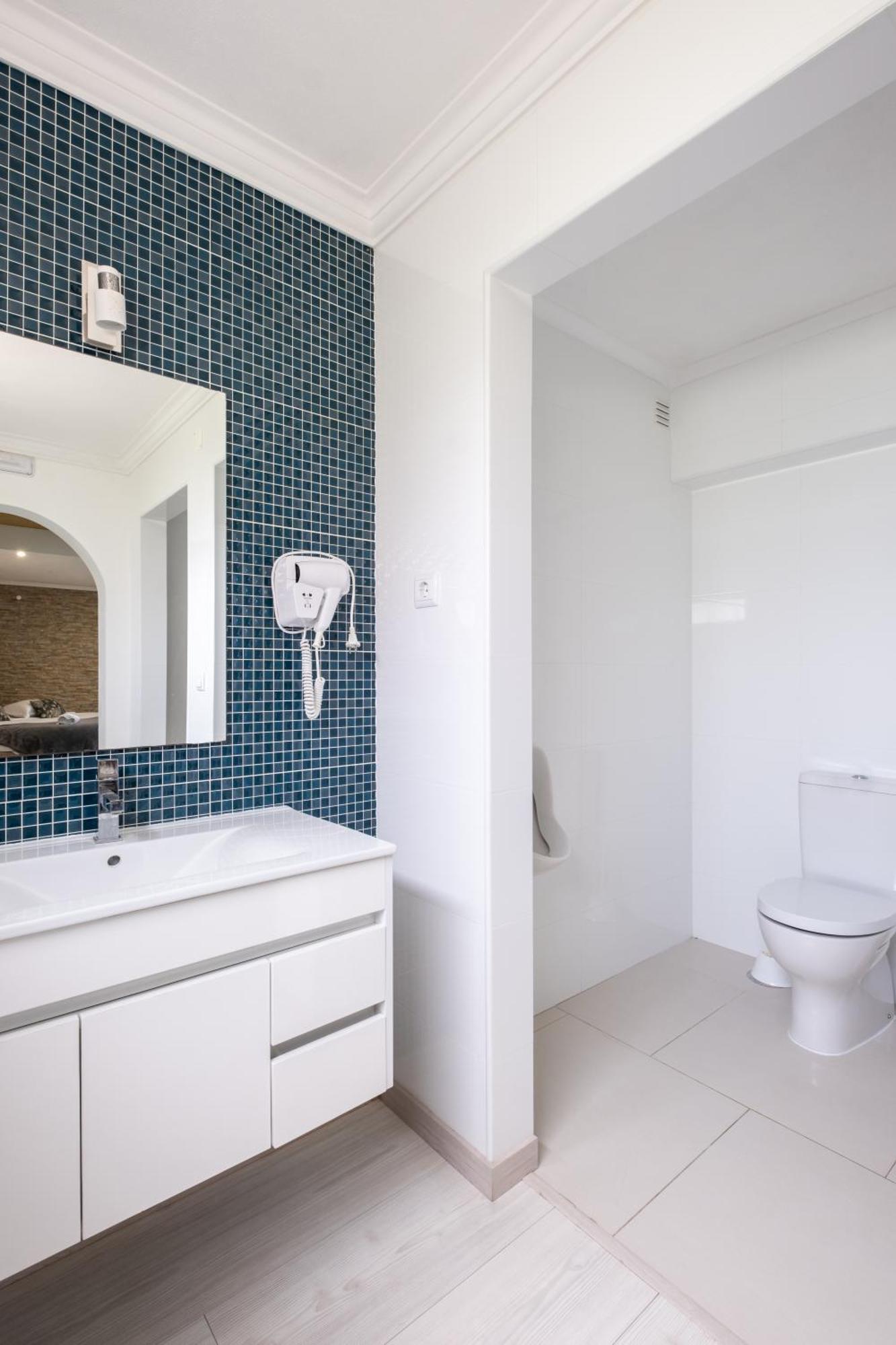 West Side Guesthouse Peniche Extérieur photo